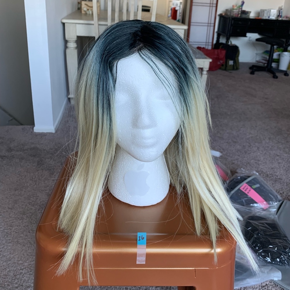 blonde ombré lace front wig